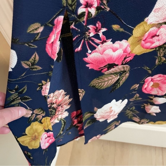 Eliza J. Floral Midi Dress Blue 3/4 Sleeve Size 4 - Picture 6 of 14